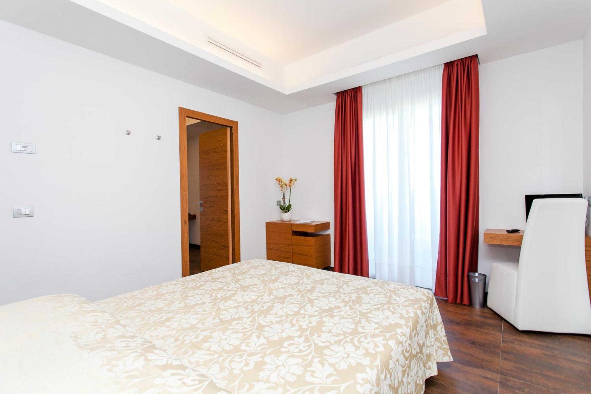 Hotel Scialì Vieste Camera foto